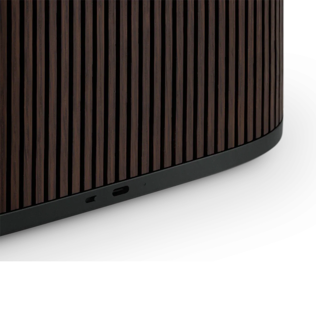 Bang & Olufsen Beosound A5 Taşınabilir Kablosuz Hoparlör